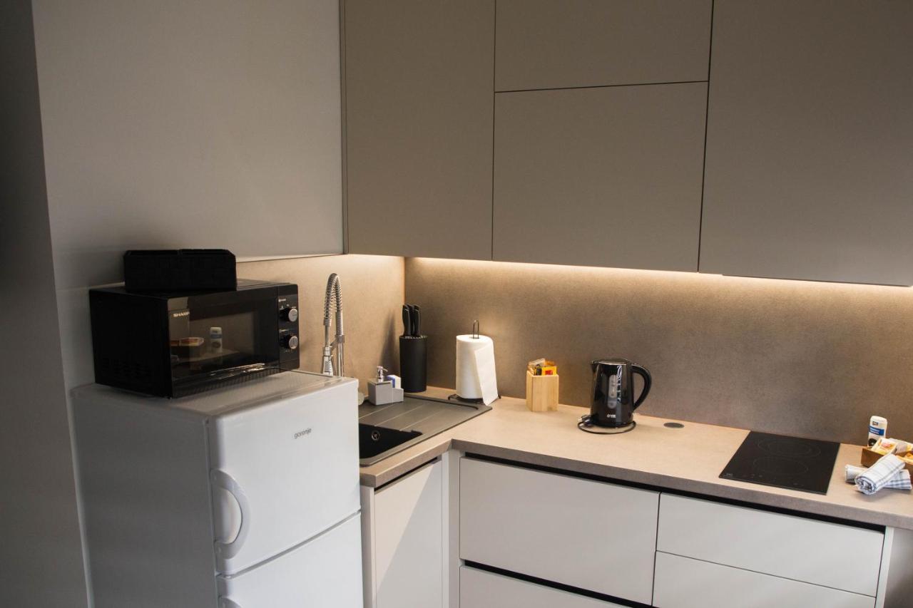 Studio Apartman Suburban Visnjevac Buitenkant foto