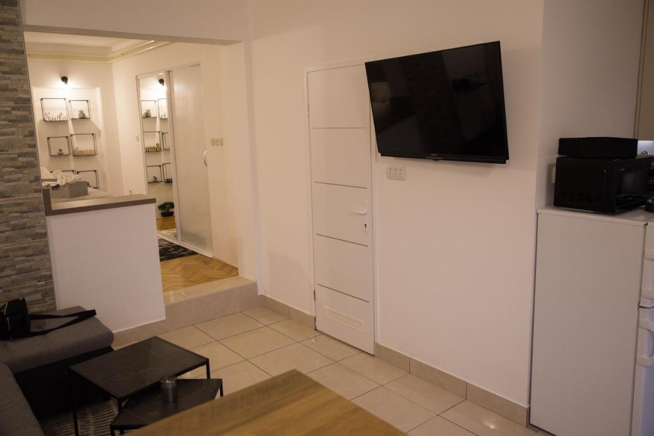 Studio Apartman Suburban Visnjevac Buitenkant foto