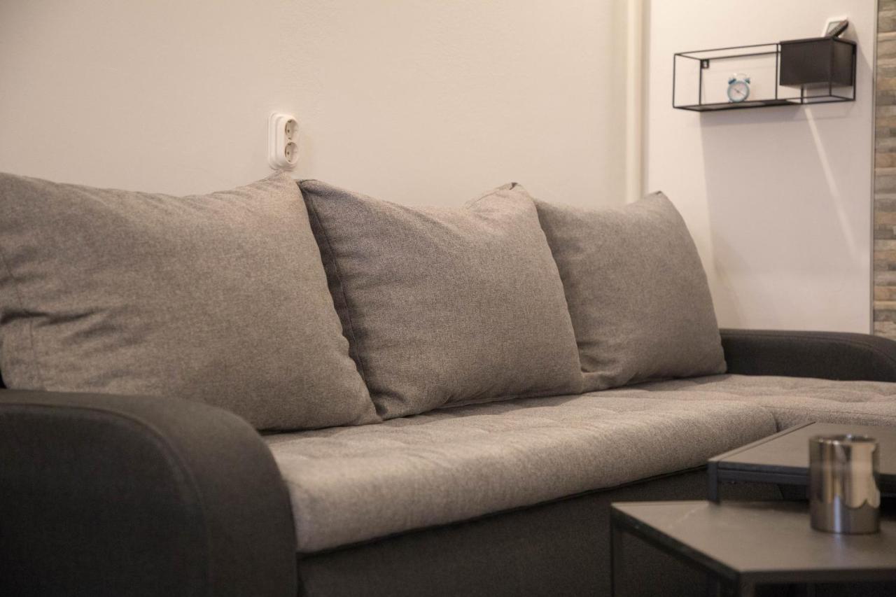 Studio Apartman Suburban Visnjevac Buitenkant foto