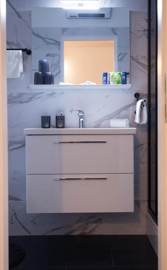 Studio Apartman Suburban Visnjevac Buitenkant foto